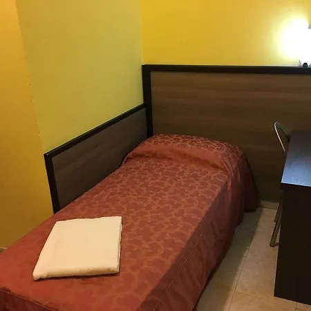 Salus Hotel