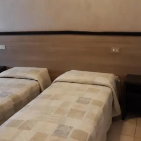 Salus Hotel